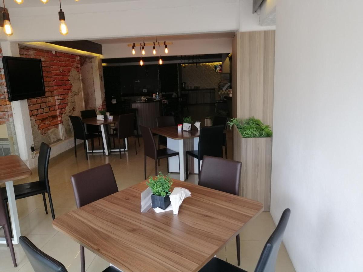 לאון Hotel Campestre Inn מראה חיצוני תמונה