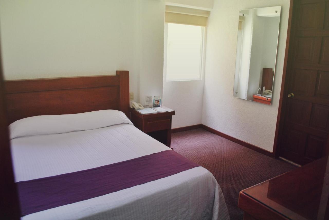 לאון Hotel Campestre Inn מראה חיצוני תמונה