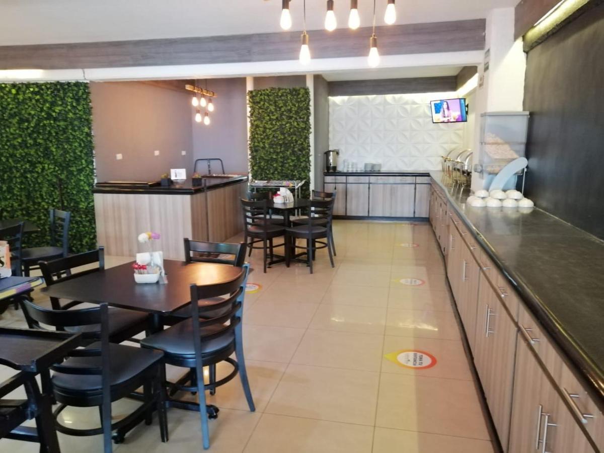 לאון Hotel Campestre Inn מראה חיצוני תמונה