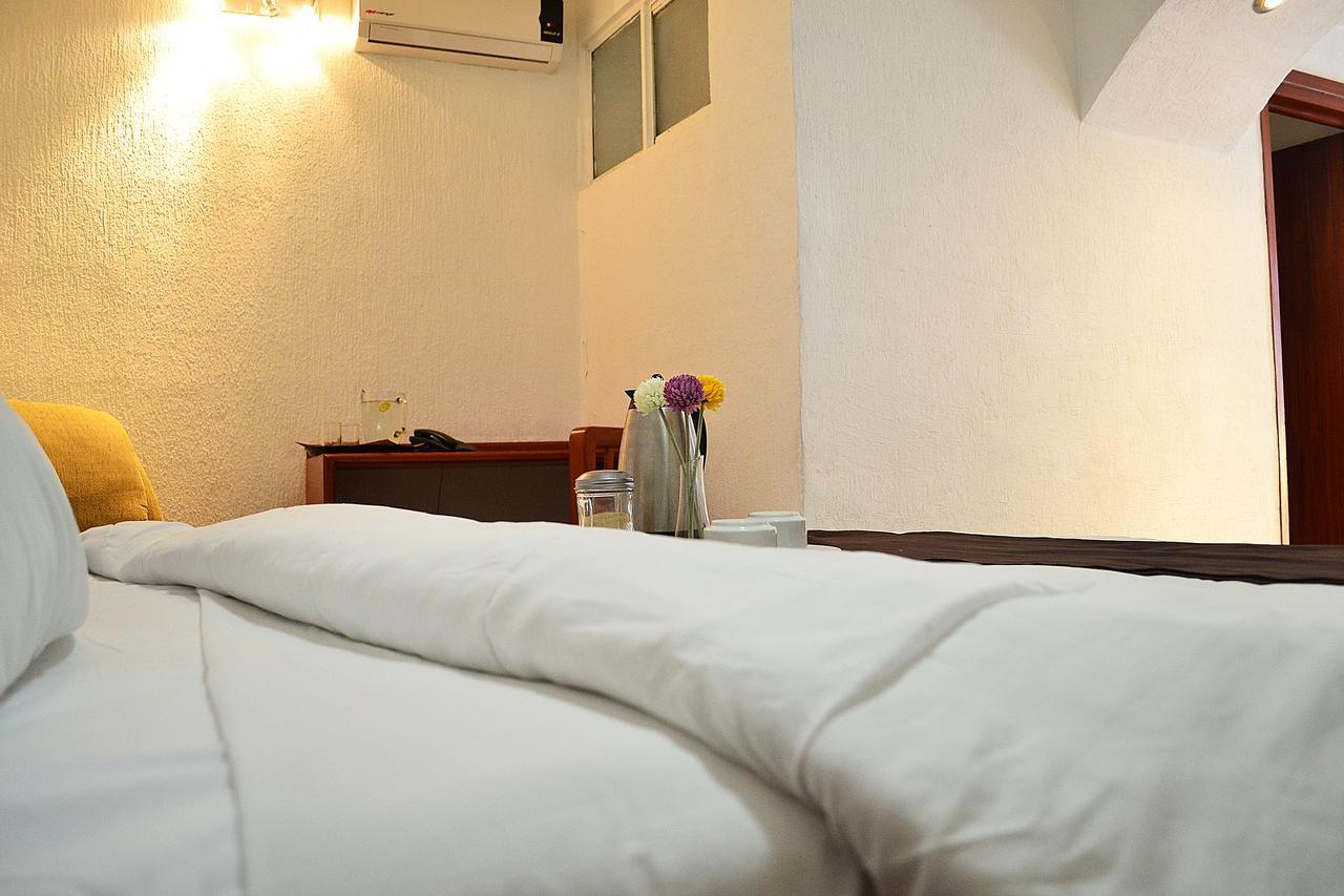 לאון Hotel Campestre Inn מראה חיצוני תמונה